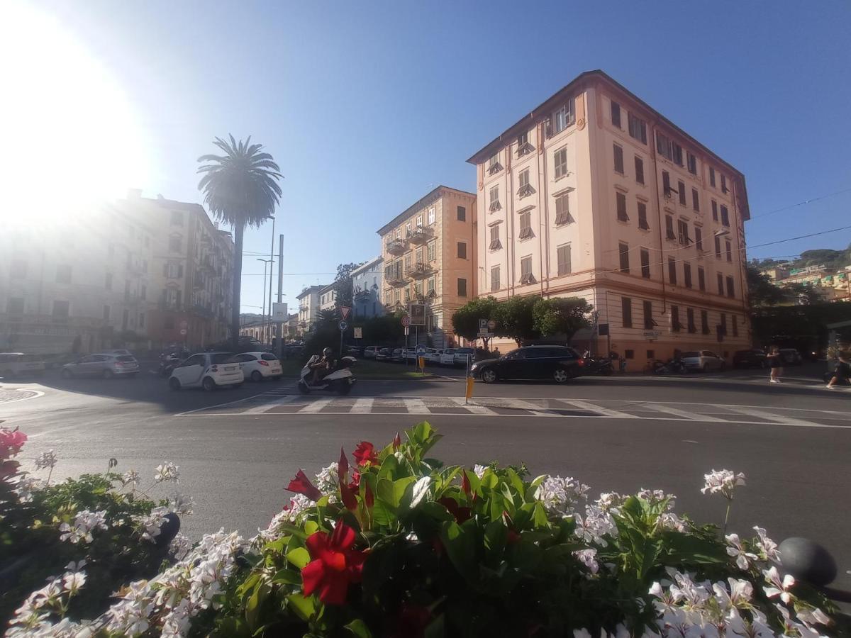 A La Gare * La Spezia