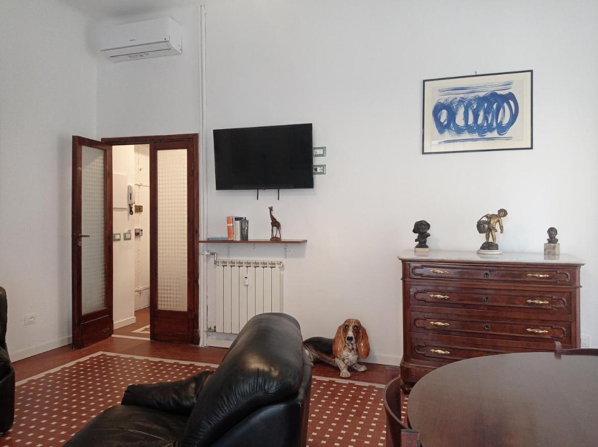 A La Gare Apartment *